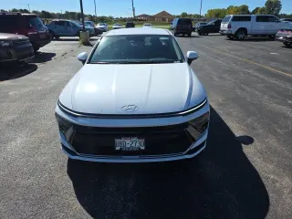 2025 Hyundai Sonata Hybrid
