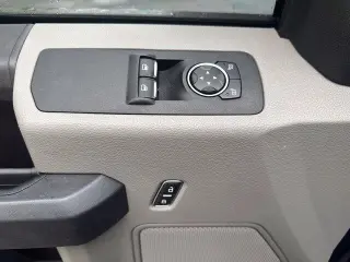 Ford F-150 2018 4x2 XL 2dr Regular Cab 6.5 ft. SB