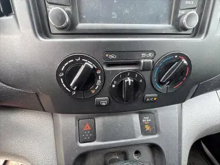 Nissan NV200 2015 SV 4dr Cargo Mini-Van