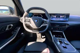 BMW Serie 3 2025 330i 4p Sedan