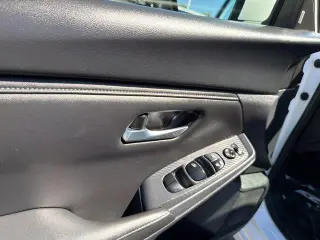 Nissan Sentra 2024 SV 4dr Sedán