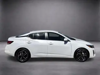 Nissan Sentra 2024 SV 4dr Sedán
