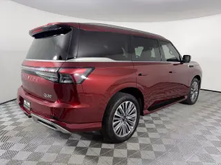 2025 INFINITI QX80