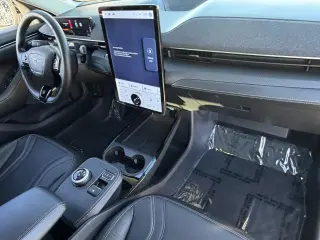 Ford Mustang Mach-E 2024 Premium 4dr SUV