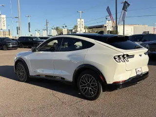 Ford Mustang Mach-E 2024 Premium 4dr SUV