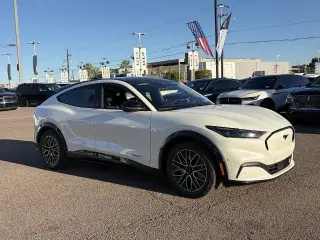 Ford Mustang Mach-E 2024 Premium 4dr SUV