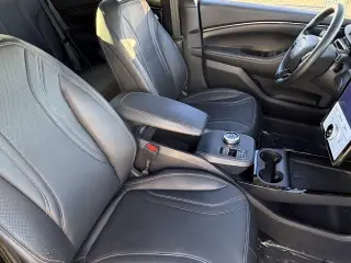 Ford Mustang Mach-E 2024 Premium 4dr SUV