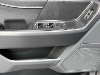 Ford F-150 2025 4x4 XLT 4p SuperCrew 5.5 ft. SB Metálico Icon Silver