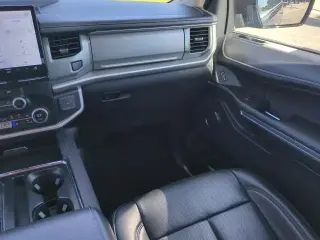 Ford Expedition 2024 4x2 XLT 4p SUV