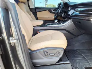 Audi Q8 2021 AWD quattro Premium Plus 55 TFSI 4p SUV