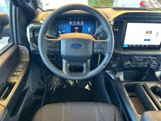 Ford F-150 2025 4x4 STX 4p SuperCrew 5.5 ft. SB