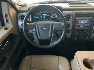 Ford F-150 2013 4x2 King Ranch 4p SuperCrew Estilo lateral 5.5 ft. SB