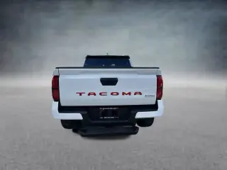 Toyota Tacoma 2025 4x2 TRD Deportivo 4 puertas Cabina Doble 5.0 ft SB