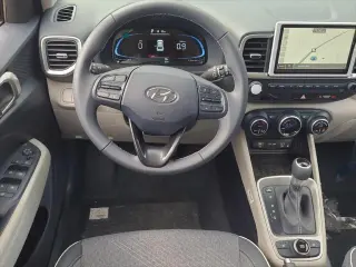 Hyundai VENUE 2025 Limited crossover de 4 puertas