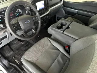 Ford F-150 2022 4x4 XL 4dr SuperCrew 5.5 ft. SB