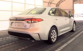 Toyota Corolla Hybrid 2025 LE 4dr Sedan
