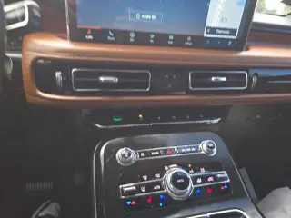Lincoln Nautilus 2022 Reserve 4dr SUV