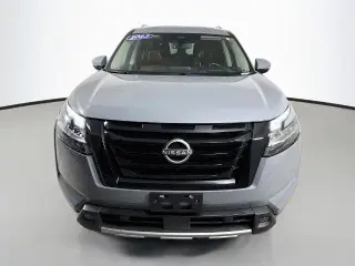 Nissan Pathfinder 2023 AWD Platinum 4p SUV