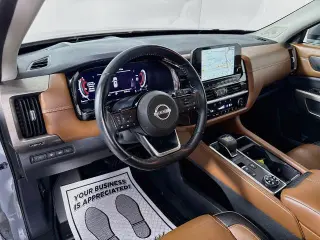 Nissan Pathfinder 2023 AWD Platinum 4p SUV