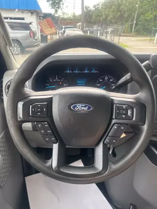 Ford E-Series 2024 E-450 SD 2p 158 in. LC EMW Chasis de Cortesía con Cabina Extendida