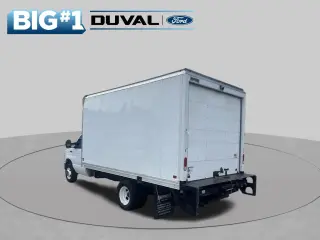 Ford E-Series 2024 E-450 SD 2p 158 in. LC EMW Chasis de Cortesía con Cabina Extendida