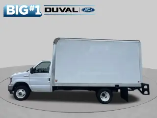 Ford E-Series 2024 E-450 SD 2p 158 in. LC EMW Chasis de Cortesía con Cabina Extendida