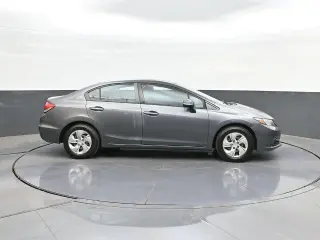 Honda Civic 2013 LX 4dr Sedan 5A