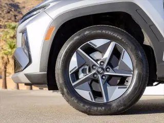 Hyundai TUCSON Hybrid 2025 AWD SEL Conveniencia 4p SUV