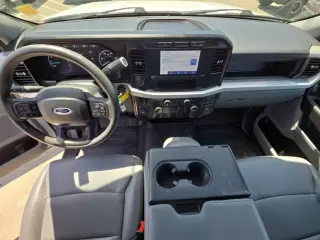 Ford F-250 Super Duty 2023 4x4 XL Cabina Regular 2p 8 ft. LB Pickup