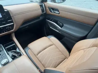 Nissan Pathfinder 2025 AWD Platinum 4dr SUV