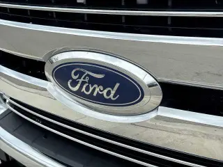 Ford F-250 Super Duty 2019 4x4 Lariat 4dr Crew Cab 8 ft. LB Pickup