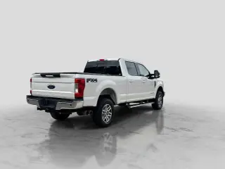 Ford F-250 Super Duty 2019 4x4 Lariat 4dr Crew Cab 8 ft. LB Pickup