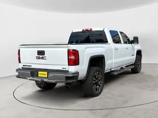 GMC Sierra 2500HD 2017 4x4 SLE 4dr Crew Cab LB