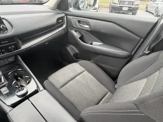 Nissan Rogue 2025 AWD SV 4pt Cruzador