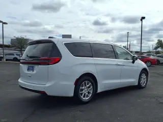 Chrysler Pacifica 2025 Select 4dr Mini-Van