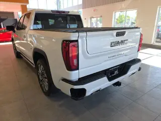 GMC Sierra 1500 2023 4x4 Denali Ultimate Cabina de 4 puertas 5.8 ft. SB