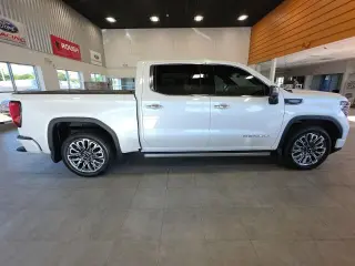 GMC Sierra 1500 2023 4x4 Denali Ultimate Cabina de 4 puertas 5.8 ft. SB