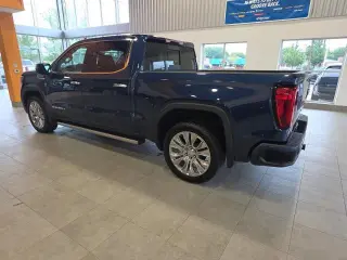 GMC Sierra 1500 2021 4x4 Denali 4dr Crew Cab 6.6 ft. SB