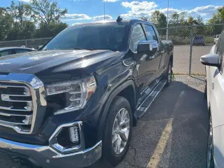 GMC Sierra 1500 2019 4x4 SLT 4dr Cabin de tripulación 5.8 ft. SB
