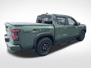 Nissan Frontier 2023 4x2 S 4dr Cabina de Tripulación 5 pies. CB