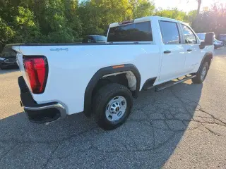 GMC Sierra 2500HD 2021 4x4 Base 4dr Cabina de Tripulacion Crew SB