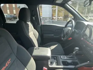 Nissan Frontier 2026 4x4 PRO-4X 4dr Crew Cab 5 ft. SB