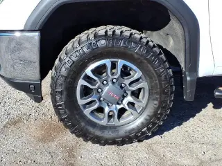 GMC Sierra 3500HD 2022 4x4 SLE 4dr Crew Cab SB SRW