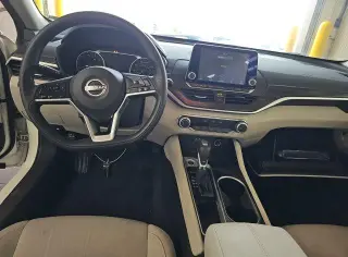 Nissan Altima 2023 2.5 SV 4dr Sedán