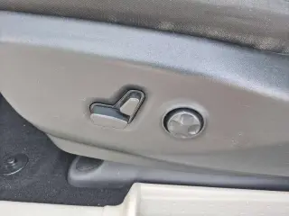 Chrysler Voyager 2024 LX 4dr Mini-Van