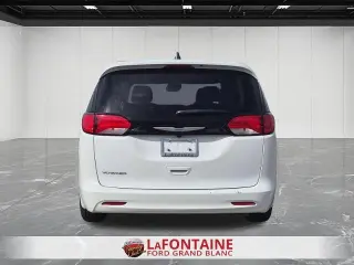Chrysler Voyager 2024 LX 4dr Mini-Van