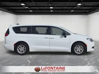 Chrysler Voyager 2024 LX 4dr Mini-Van