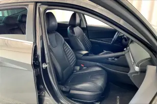 Hyundai ELANTRA 2022 Limited 4dr Sedan
