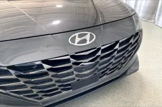 Hyundai ELANTRA 2022 Limited 4dr Sedan