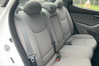 Hyundai ELANTRA 2016 SE Sedán 4 puertas 6M (EE. UU.)
